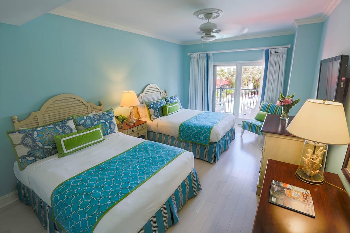 Charleston Harbor Resort & Marina