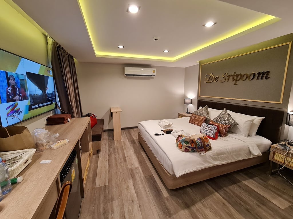 Hotel De Sripoom -SHA Extra Plus