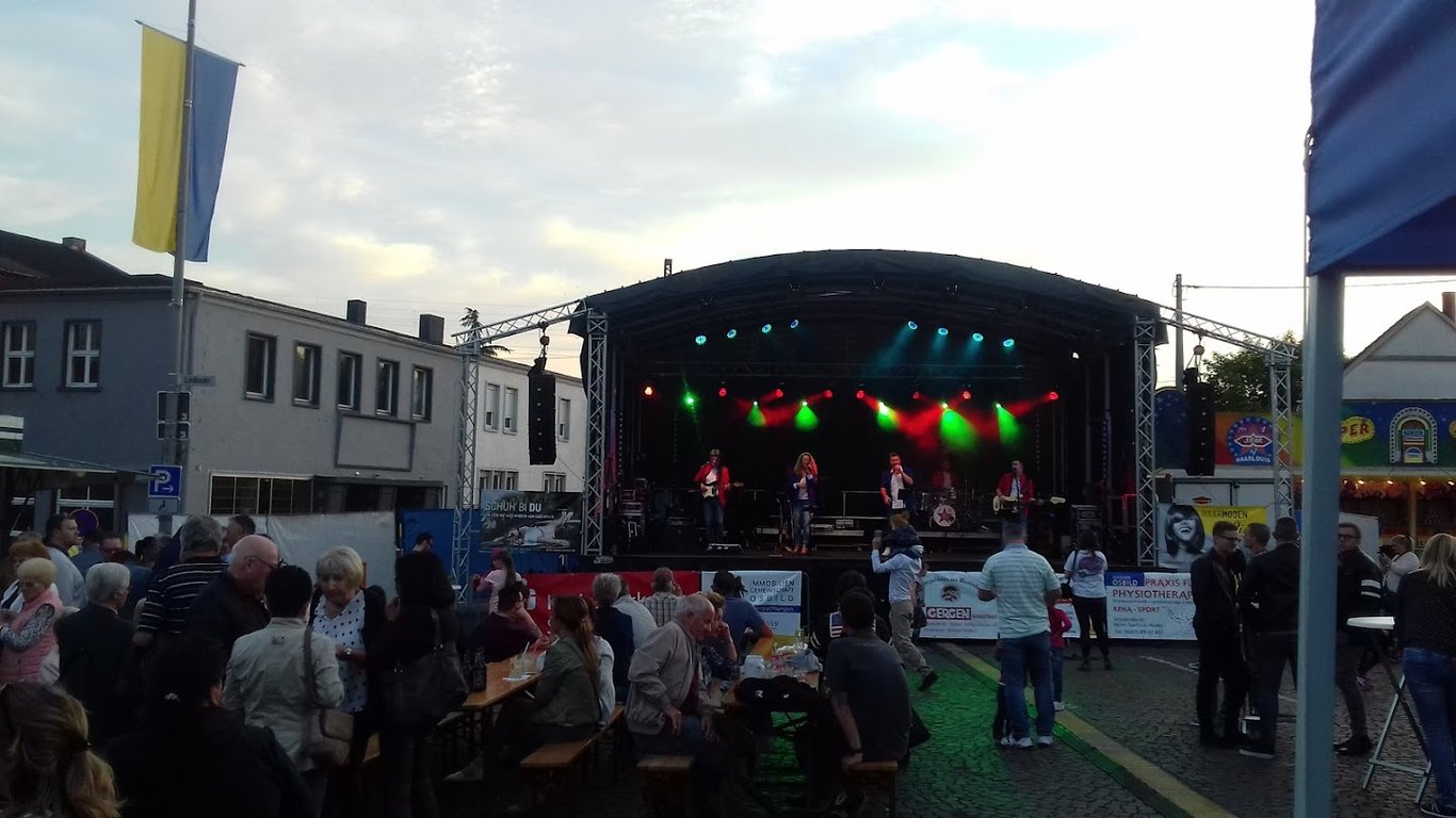 Roden Marktplatz