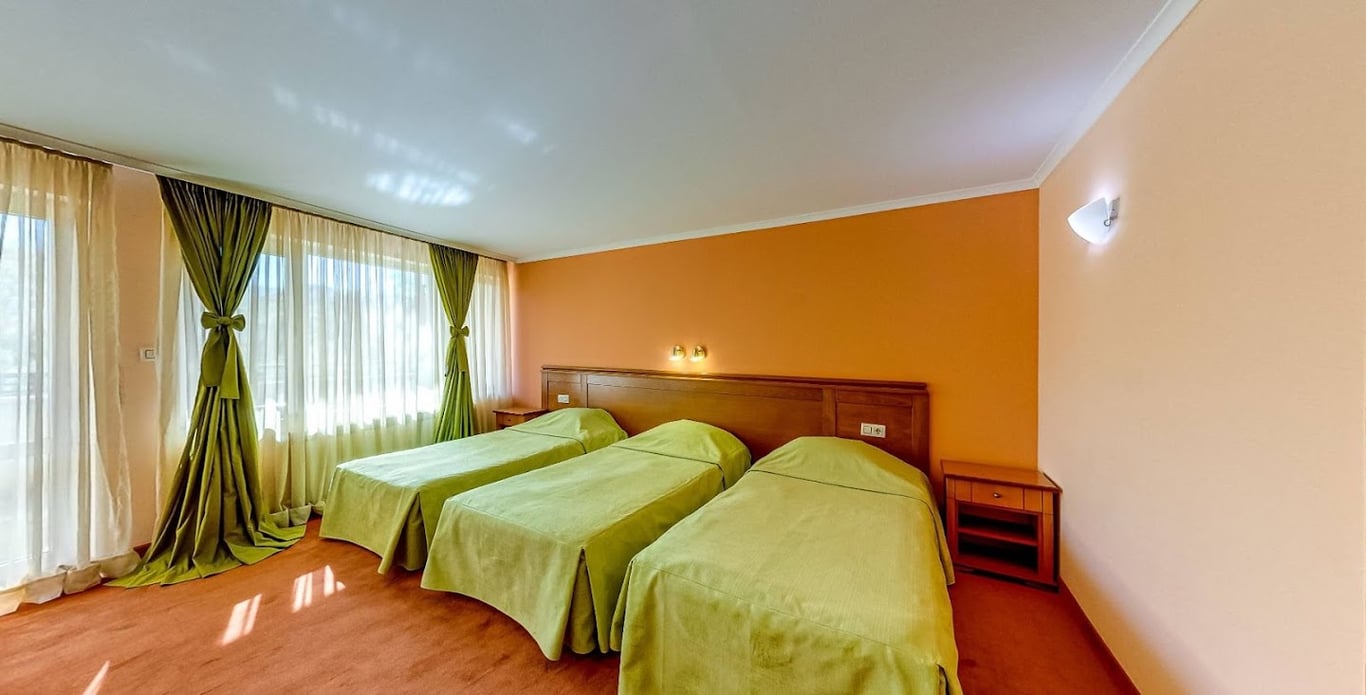 Troyan Plaza Hotel