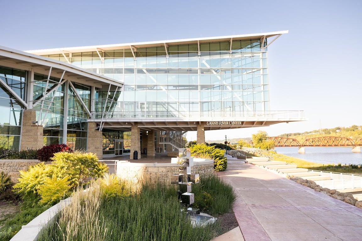 Grand River Event Center (Dubuque)