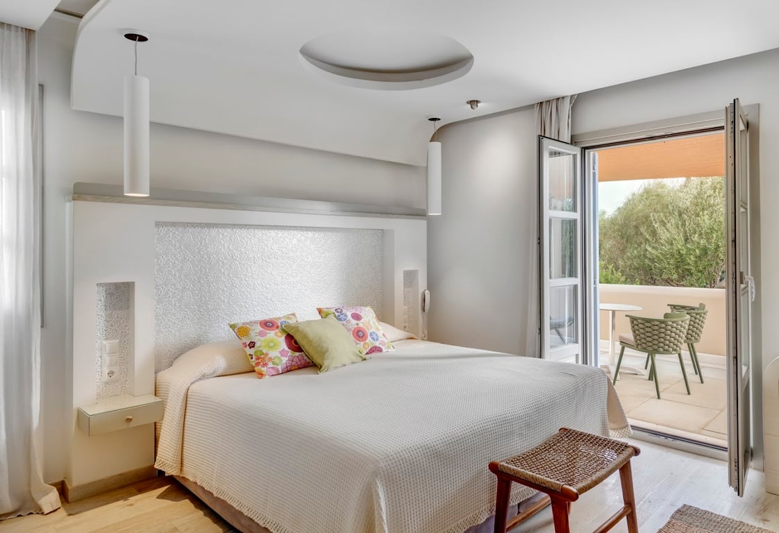 Kouros Art Hotel (Adults Only)