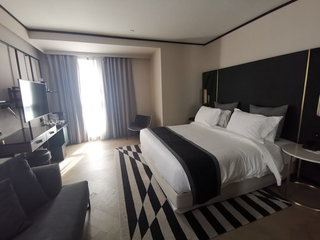 Academias Hotel, Autograph Collection