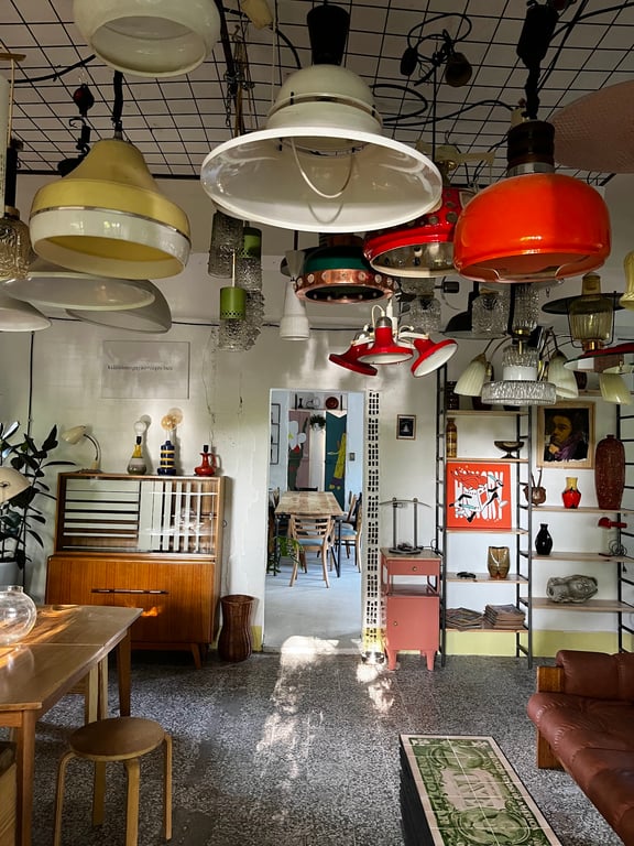 Isola Art Scene
