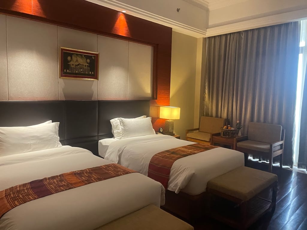 Landmark Mekong Riverside Hotel & Convention Center, (Vientiane)[17]