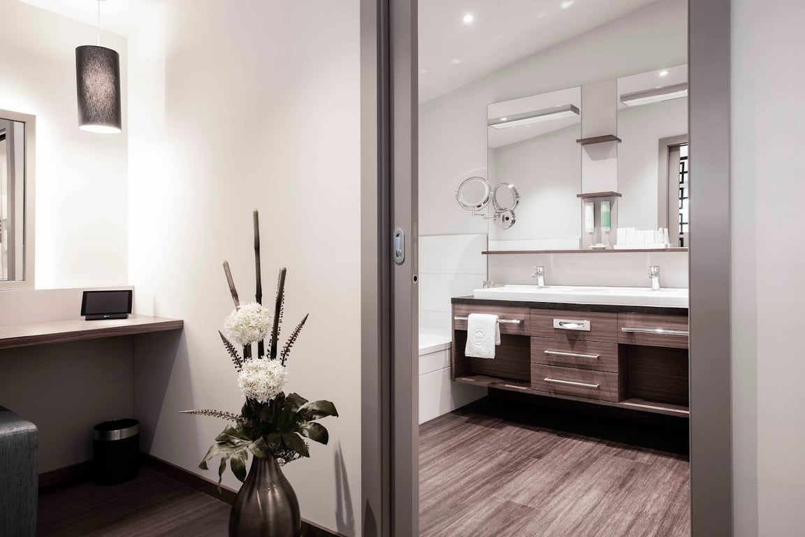 Nuhr Medical - Hotel & Restaurant