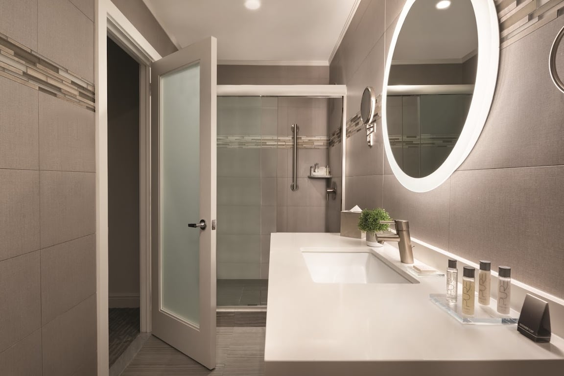 Martinique New York on Broadway, Curio Collection by Hilton
