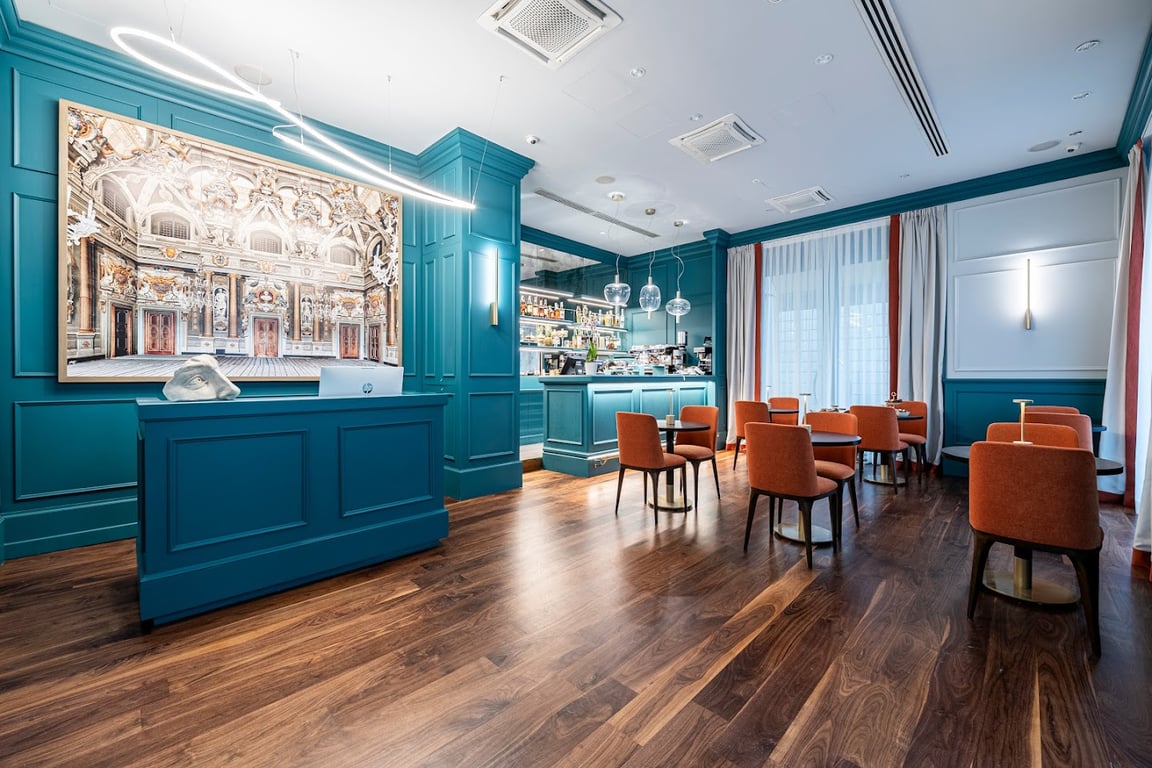 Glimpse Hotel