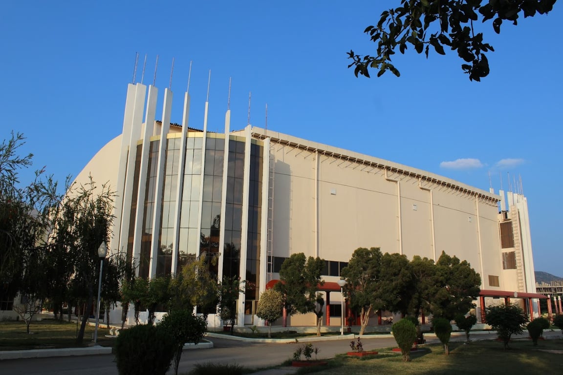 Sri Sathya Sai International Centre for Sports