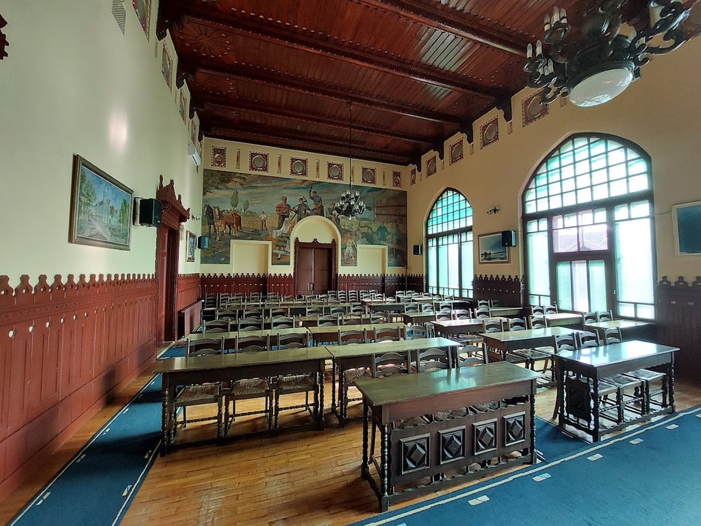 Apatin Hall