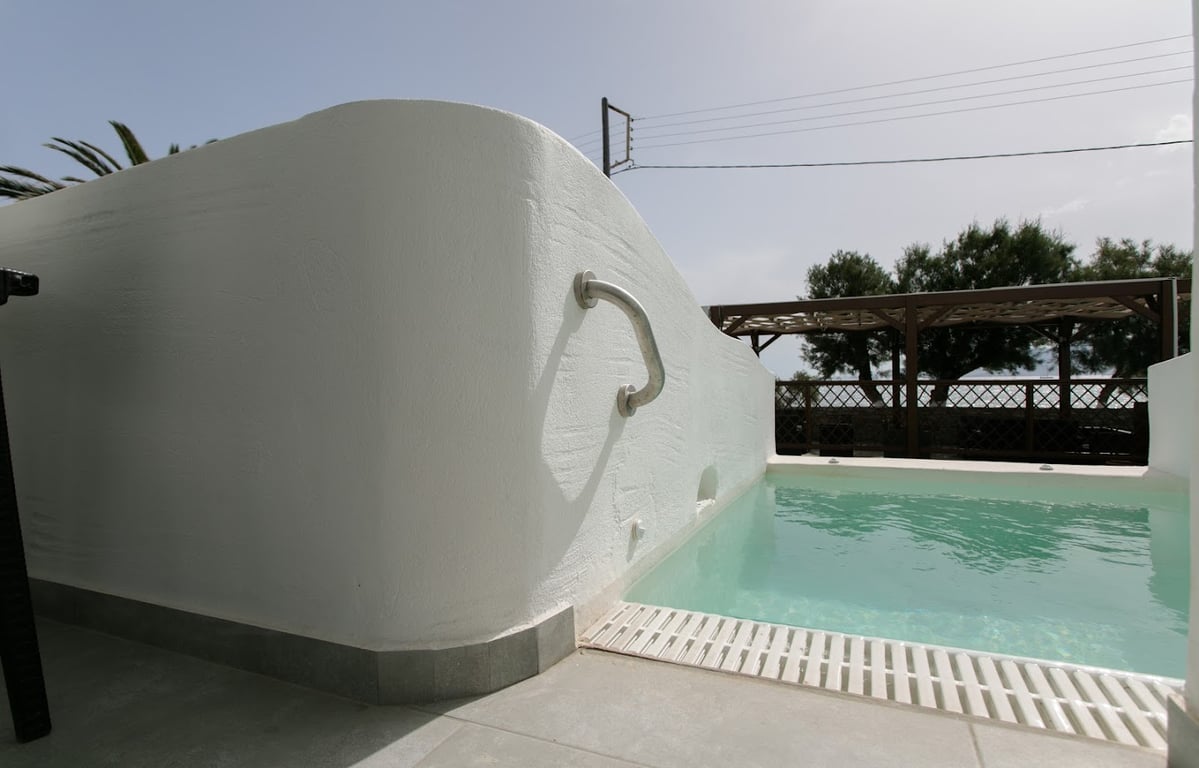 Liana Beach Hotel & Spa