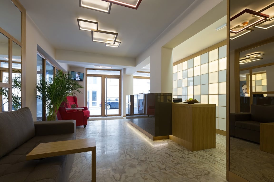 Hotel TESLA - Smart Stay Garni