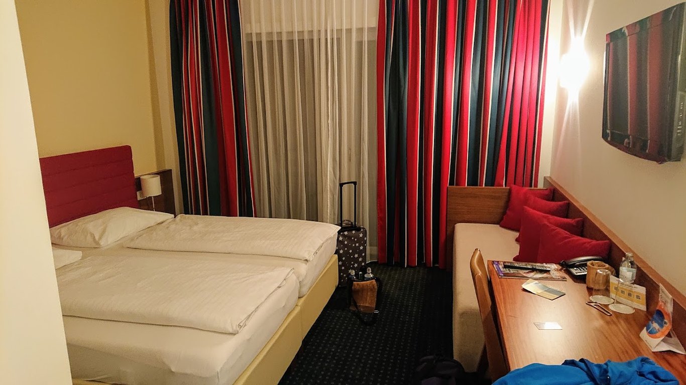 MT Hotel