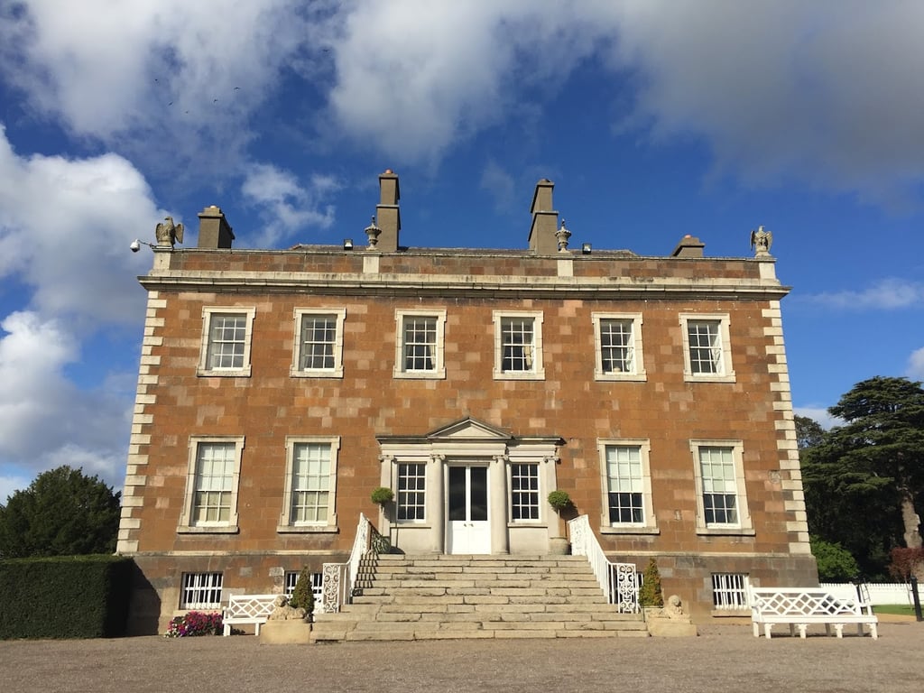 Newbridge House & Farm