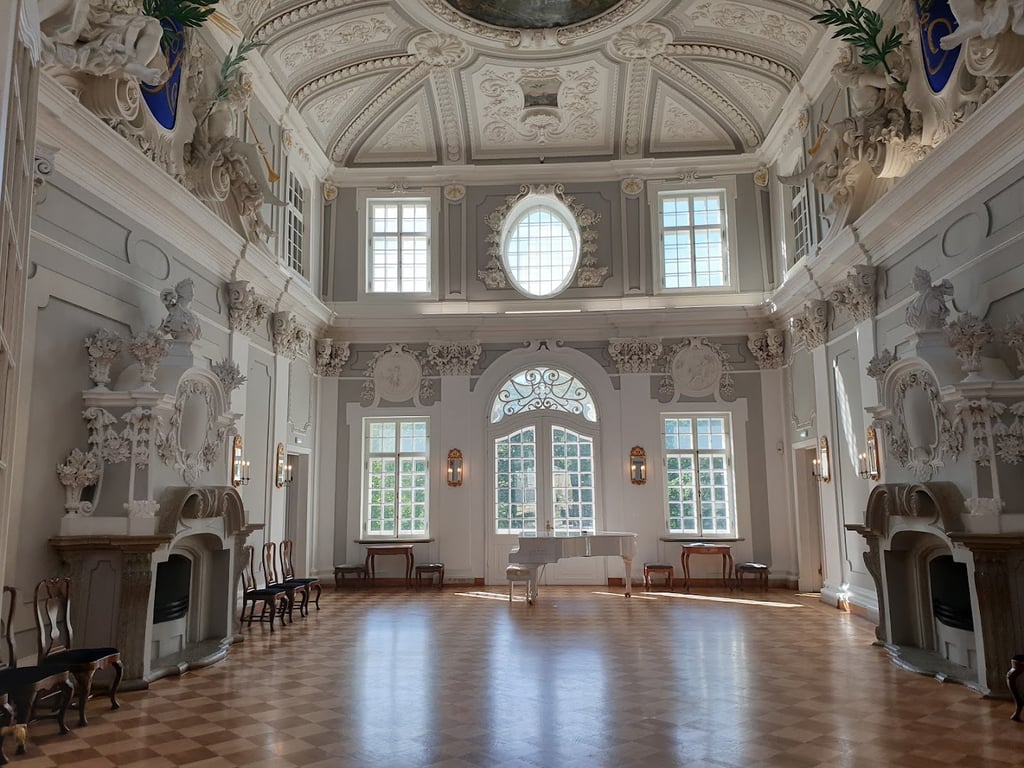 Kadriorg Palace and Art Museum