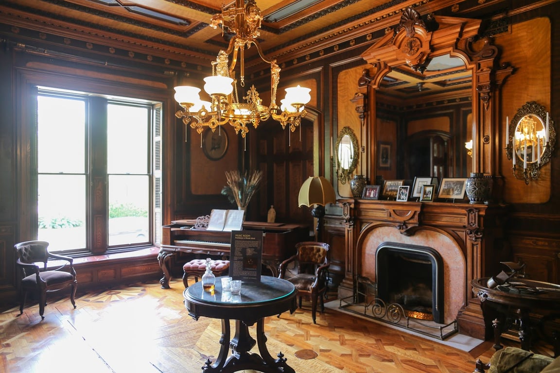 Governor Henry Lippitt House Museum