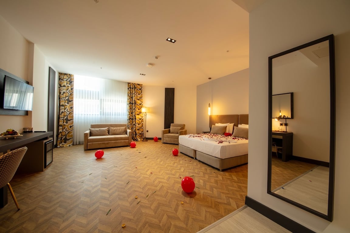 V Center Hotel