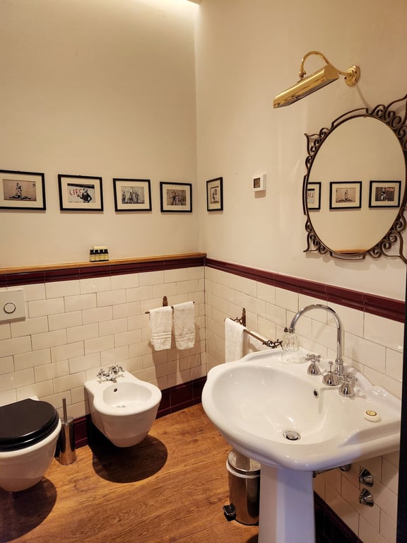 Soprarno Suites