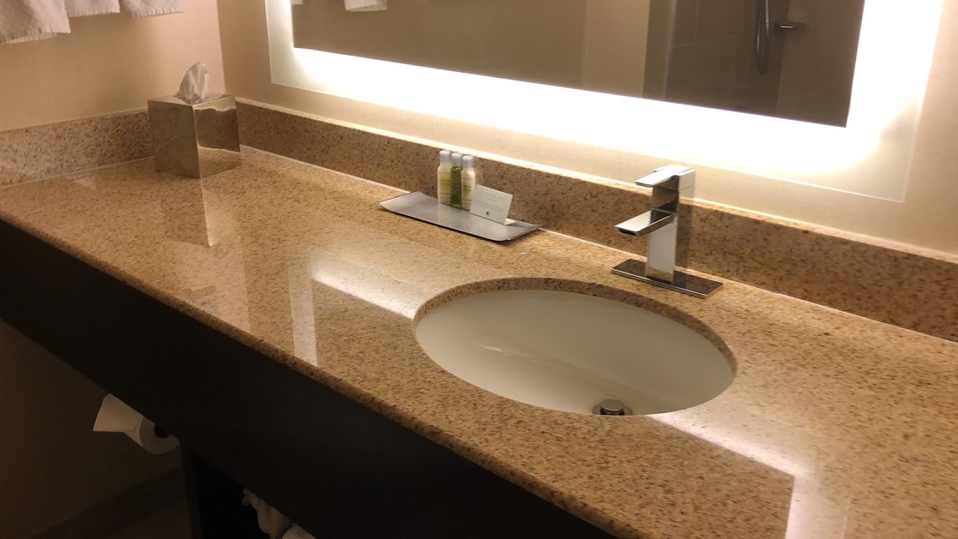 DoubleTree By Hilton San Francisco Airport