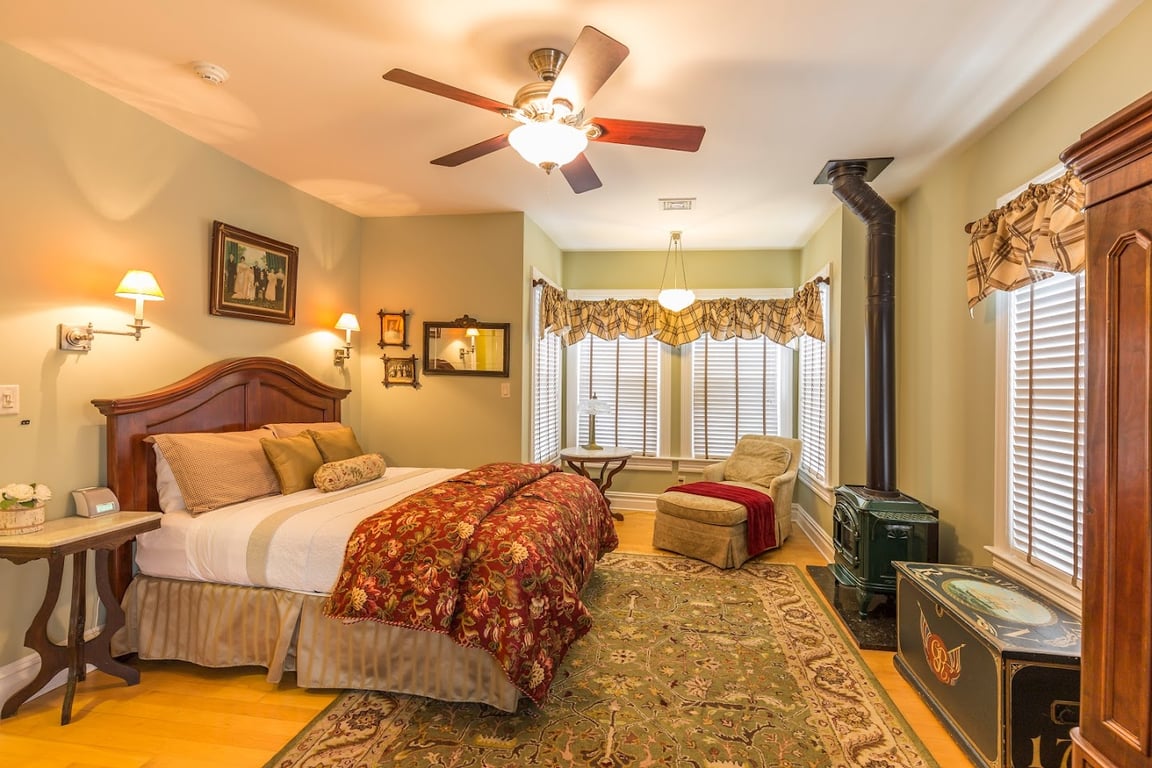 The Raritan Inn Bed and Breakfast
