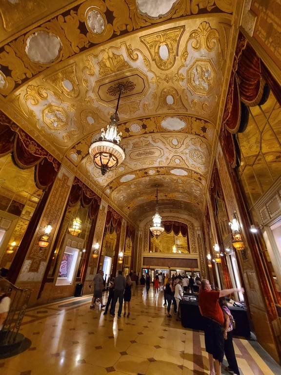 Warner Theatre, Erie