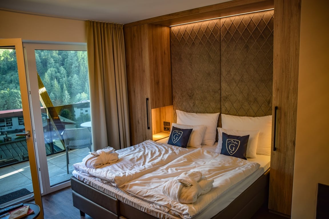 GLEMM by AvenidA Superior Hotel & Residences