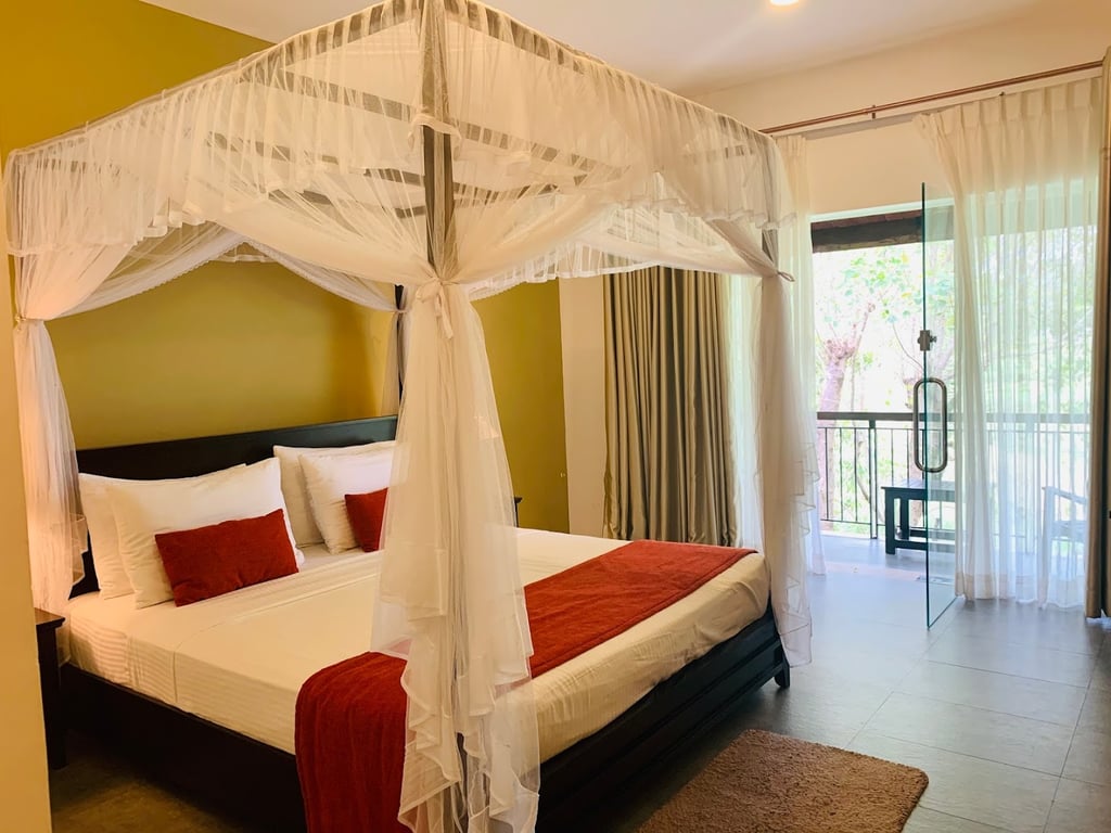 Tropical Life Resort and Spa