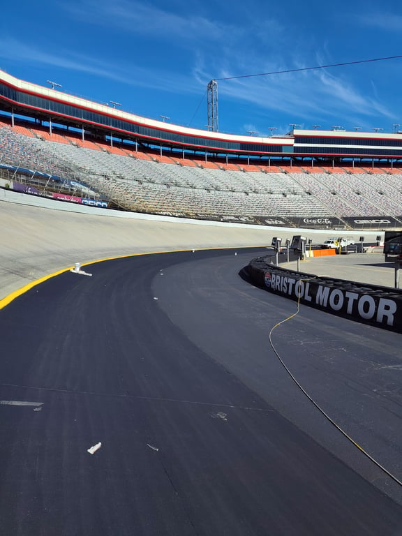 Bristol Motor Speedway (Dirt)