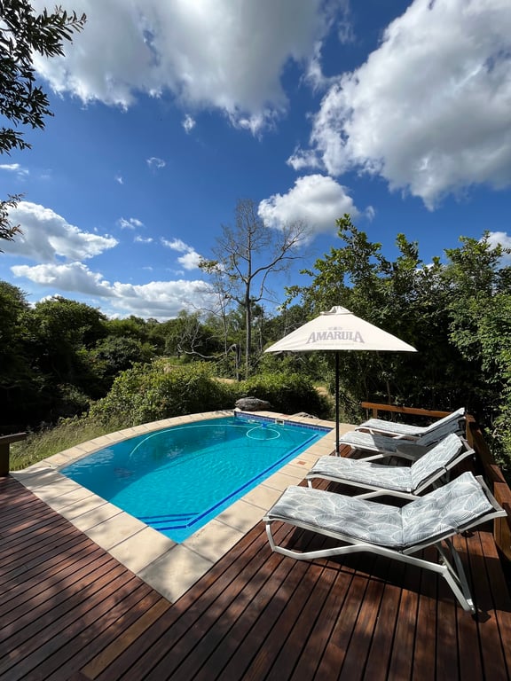 Kingfisher Creek Safari Lodge