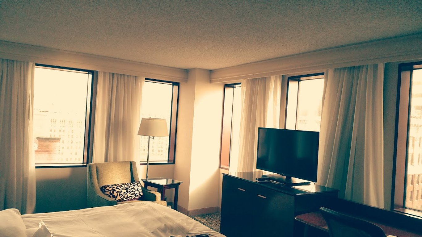 Marriott Cleveland Downtown at KeyTower