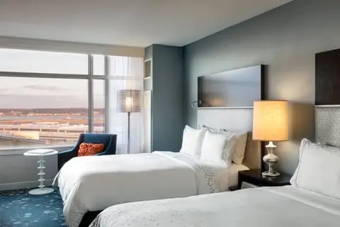 Renaissance Arlington Capital View Hotel