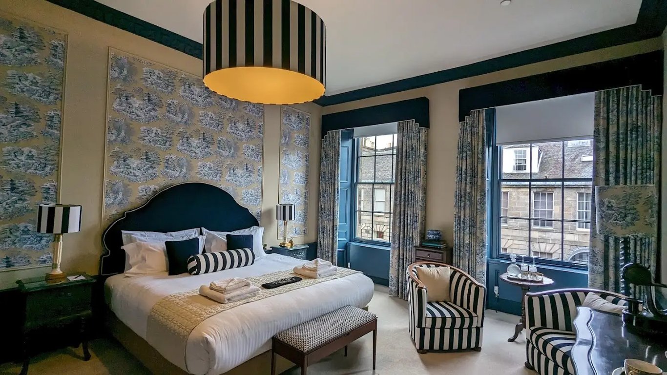 Eleven Stafford Street Townhouse