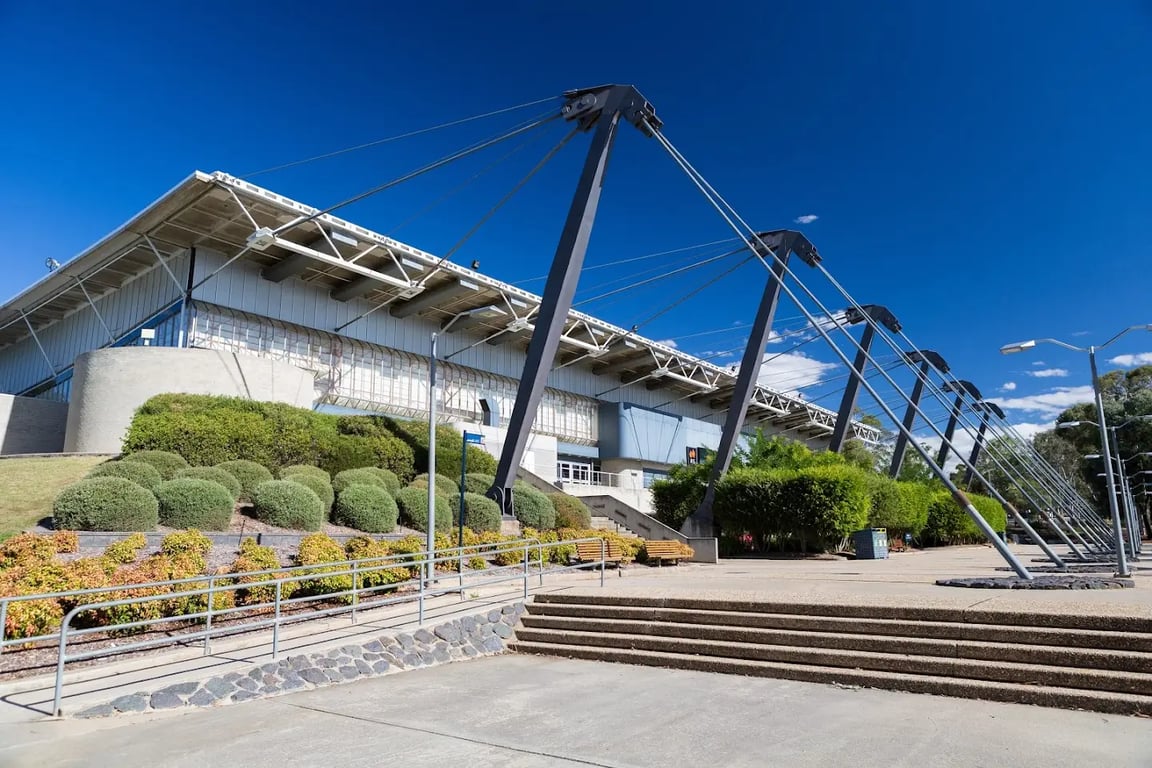 AIS Arena, Los Angeles