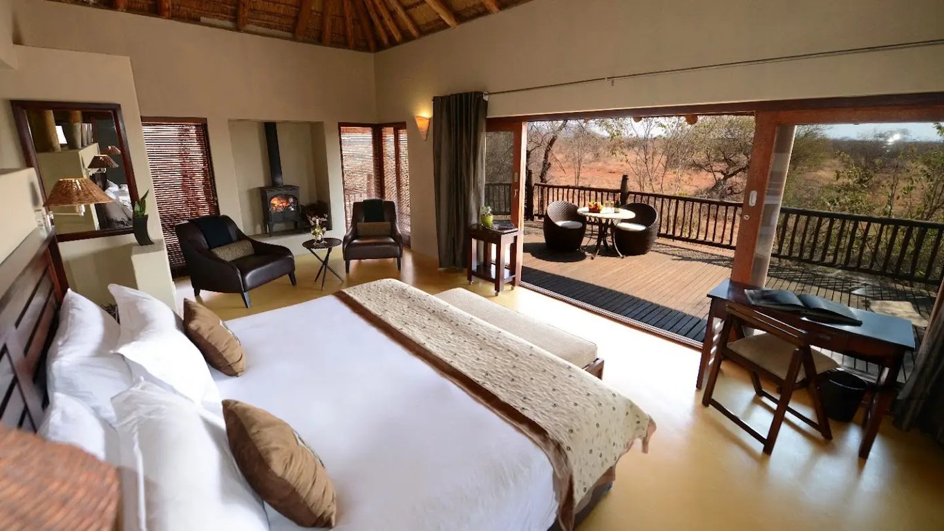 Etali Safari Lodge