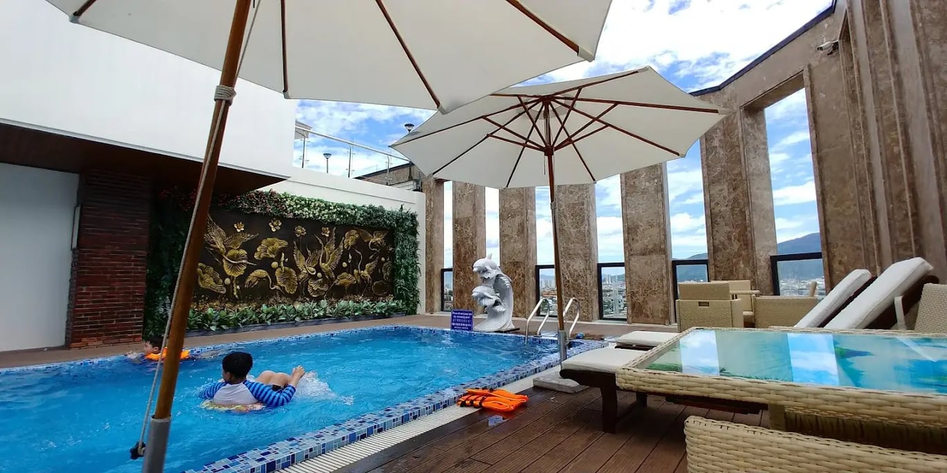 Danaciti Hotel