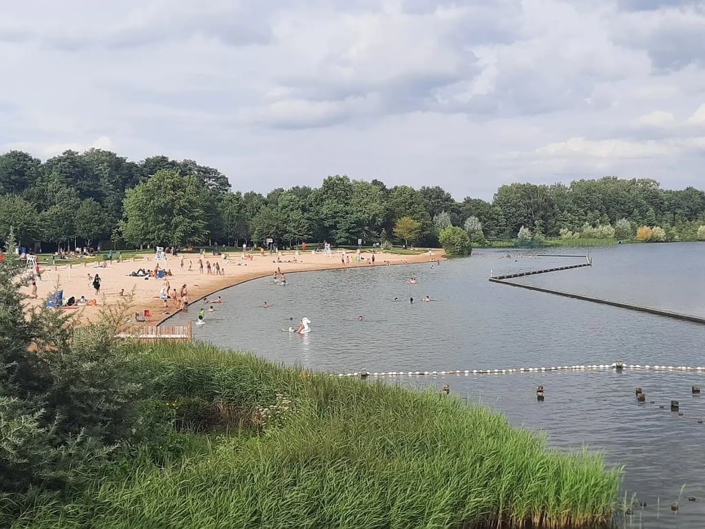 Provinciaal Sport- en Recreatiecentrum De Nekker