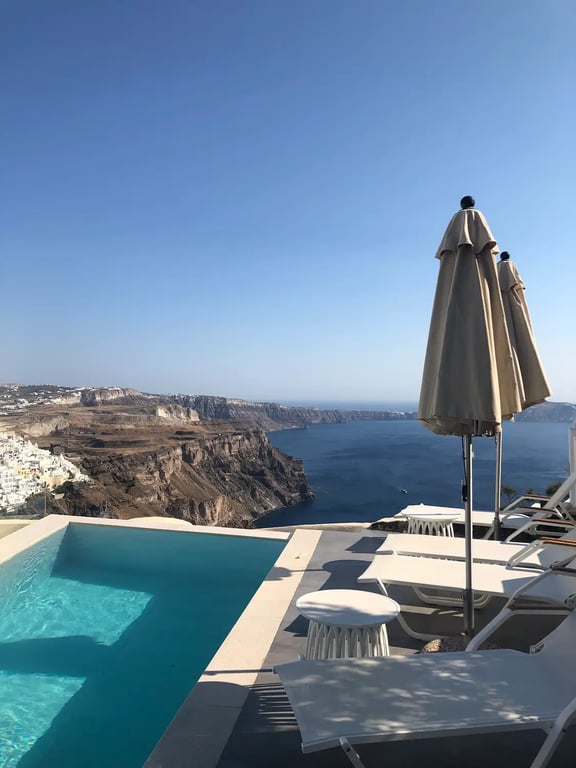 Mythical Blue Luxury Suites