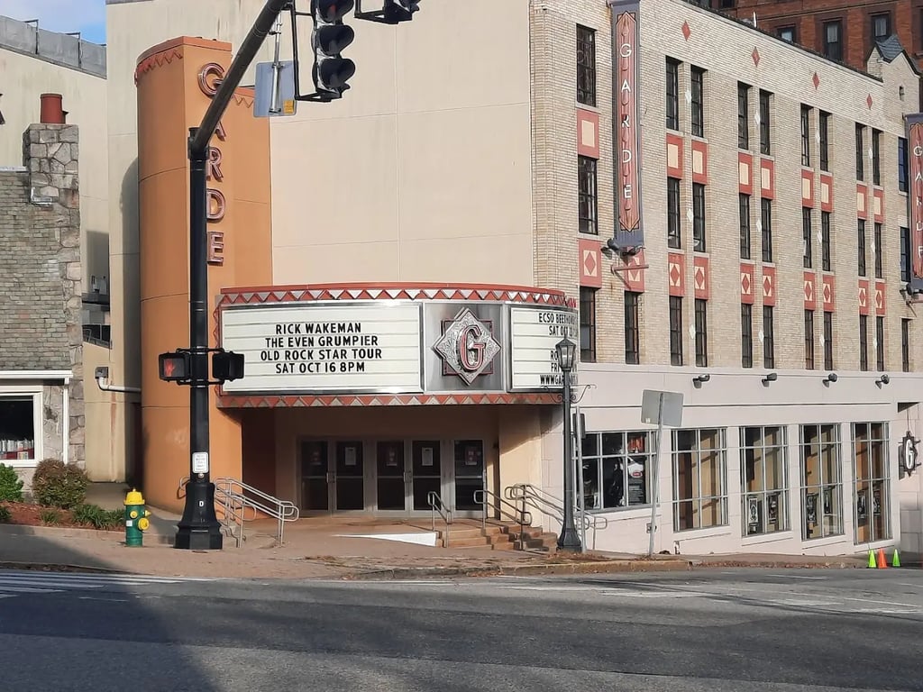Garde Arts Center
