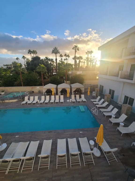 Hotel Paseo