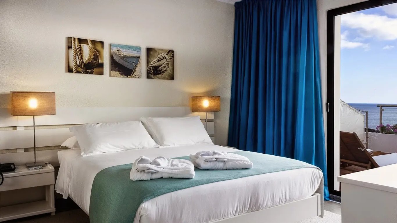 Caloura Hotel Resort
