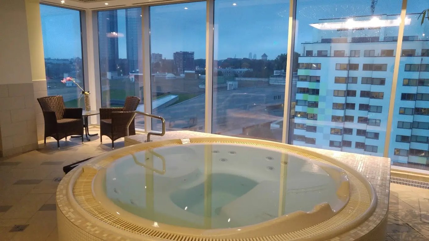 Riga Islande Hotel with FREE Parking