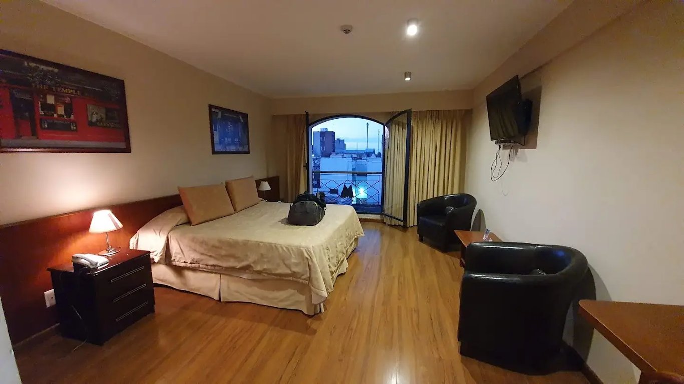 Hotel MAXIM