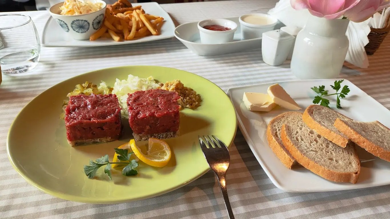 Złoty Ul. Restauracja