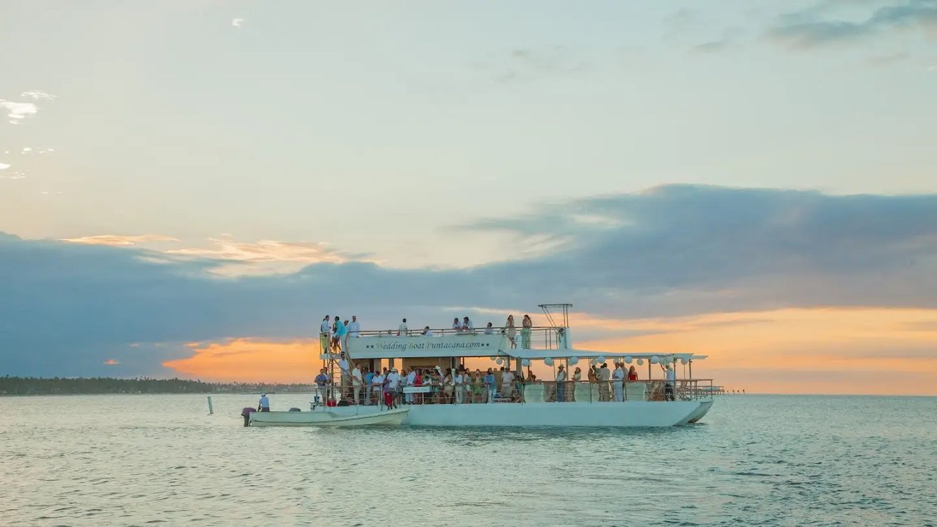 Wedding Boat Punta Cana