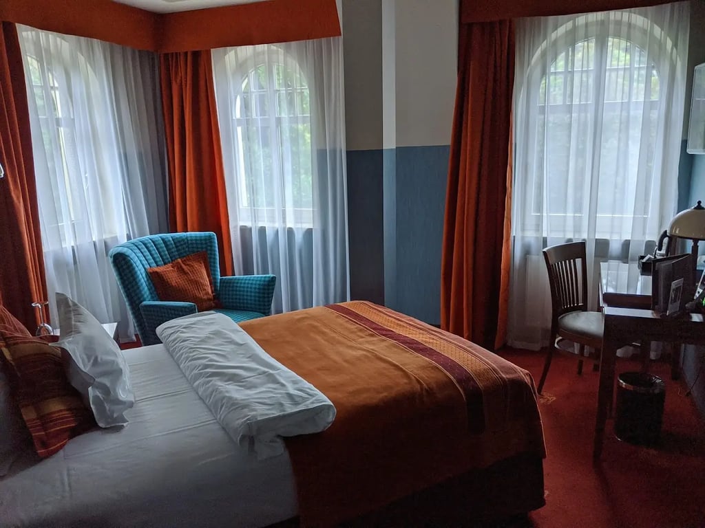 Grape Hotel