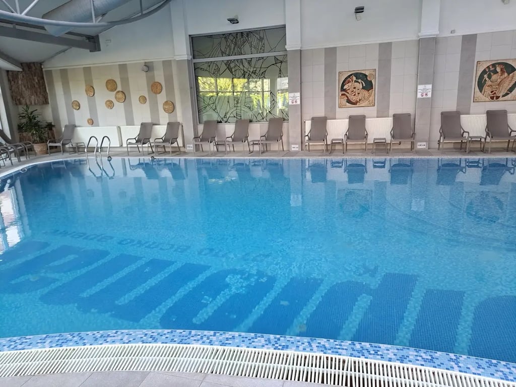 Diplomat Plaza Hotel & Resort