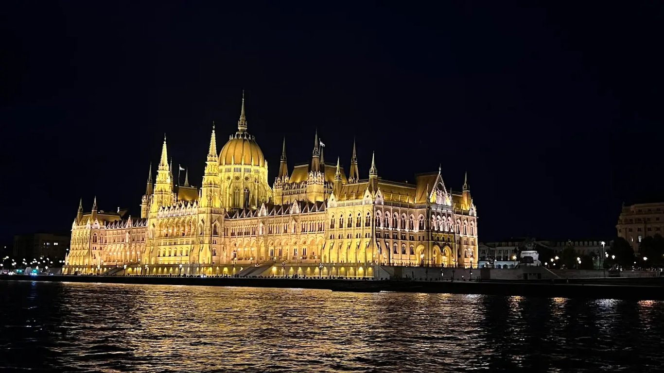 Budapest Danube River Cruises