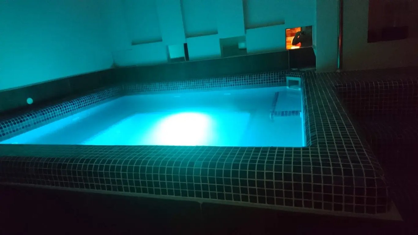 Central Hotel, Fitness and Spa