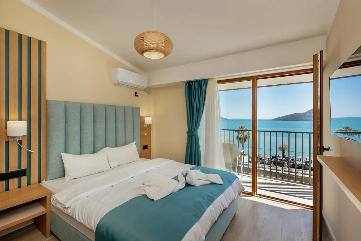 HOTEL TALIA