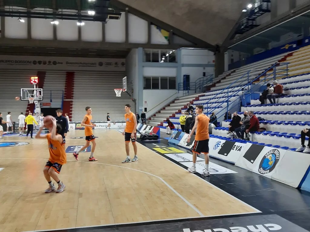 Palasport Mario Radi